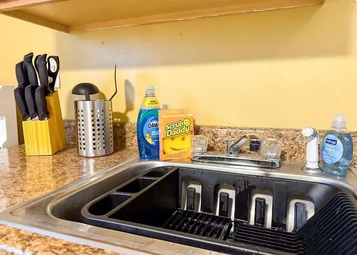 4 Large With 8 Bedrooms And Parking Wifi Apartment Pittsburgh