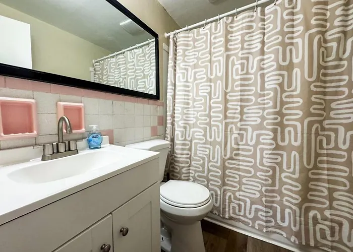 Apartment 4 Large With 8 Bedrooms And Parking Wifi Pittsburgh